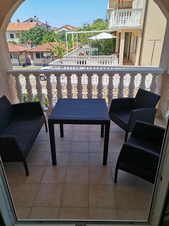Guest house Room In Lopar With Balcony, Wifi 4620-96