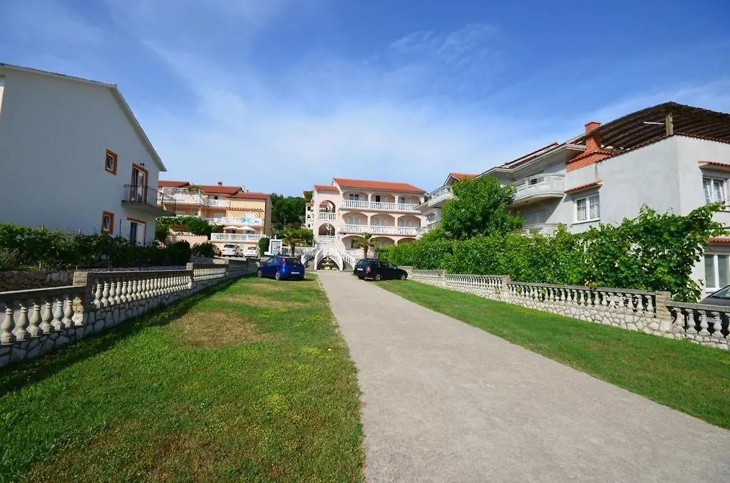 Room In Lopar With Balcony, Wifi 4620-96 0*,  Croatia