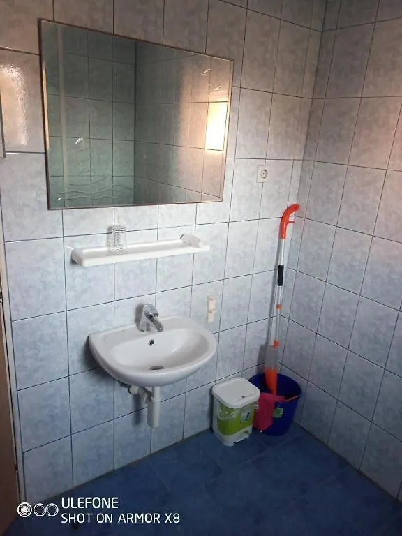 Room In Lopar With Balcony, Wifi 4620-96 Guest house